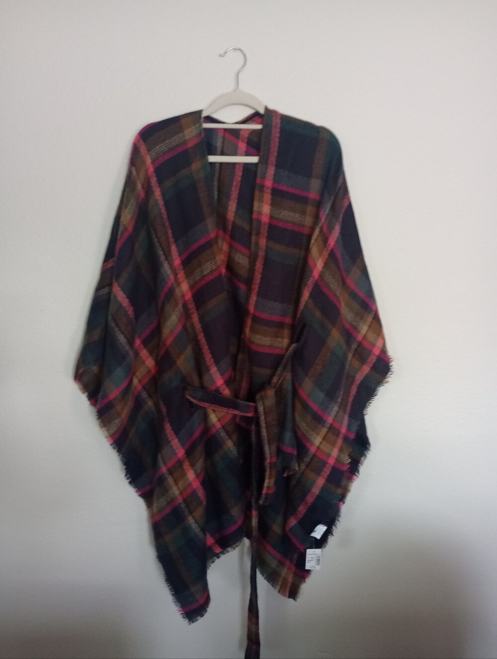 Dressbarn Plaid Scarf Cape One Sz Fits All Format Pink, Green & Dark Accents NWT